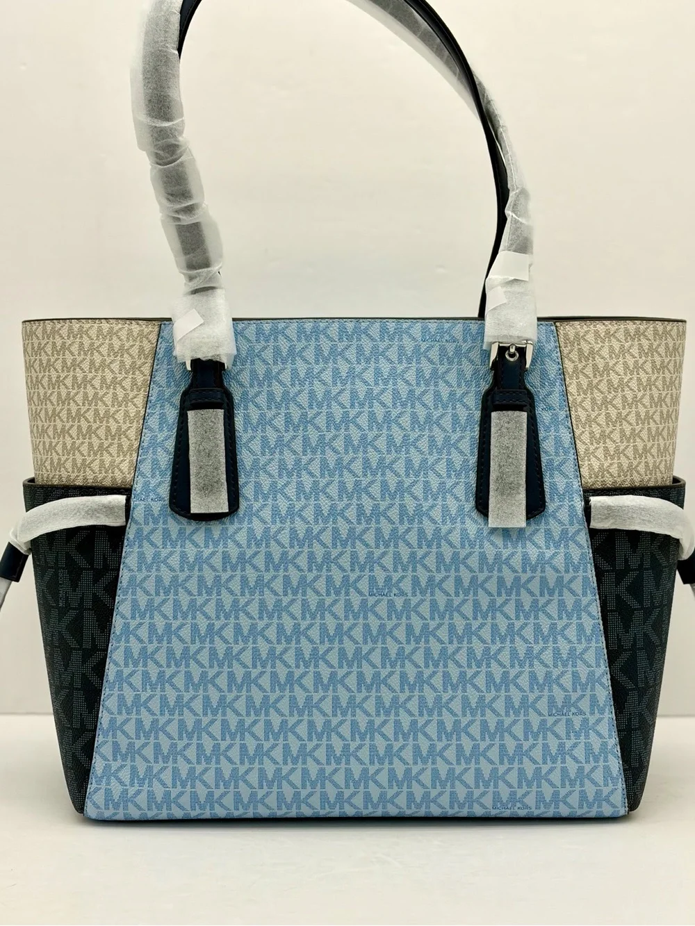 Michael Kors Voyager Large Color-Block Signature Logo Tote Shoulder Bag - Picture 8 of 12
